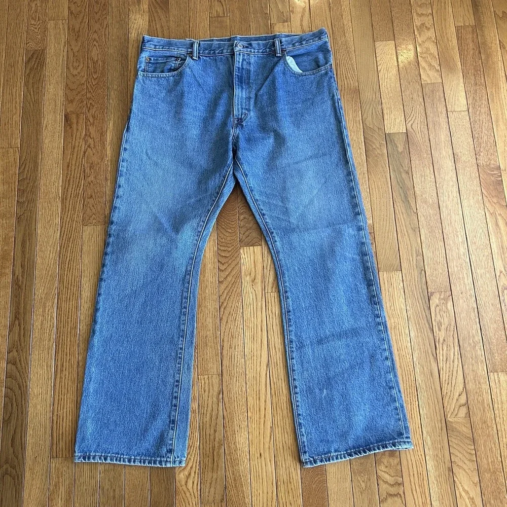 Levis 517 Men Size 40x32 (Actual 40x33) Stone Wash Bootcut Denim Jeans